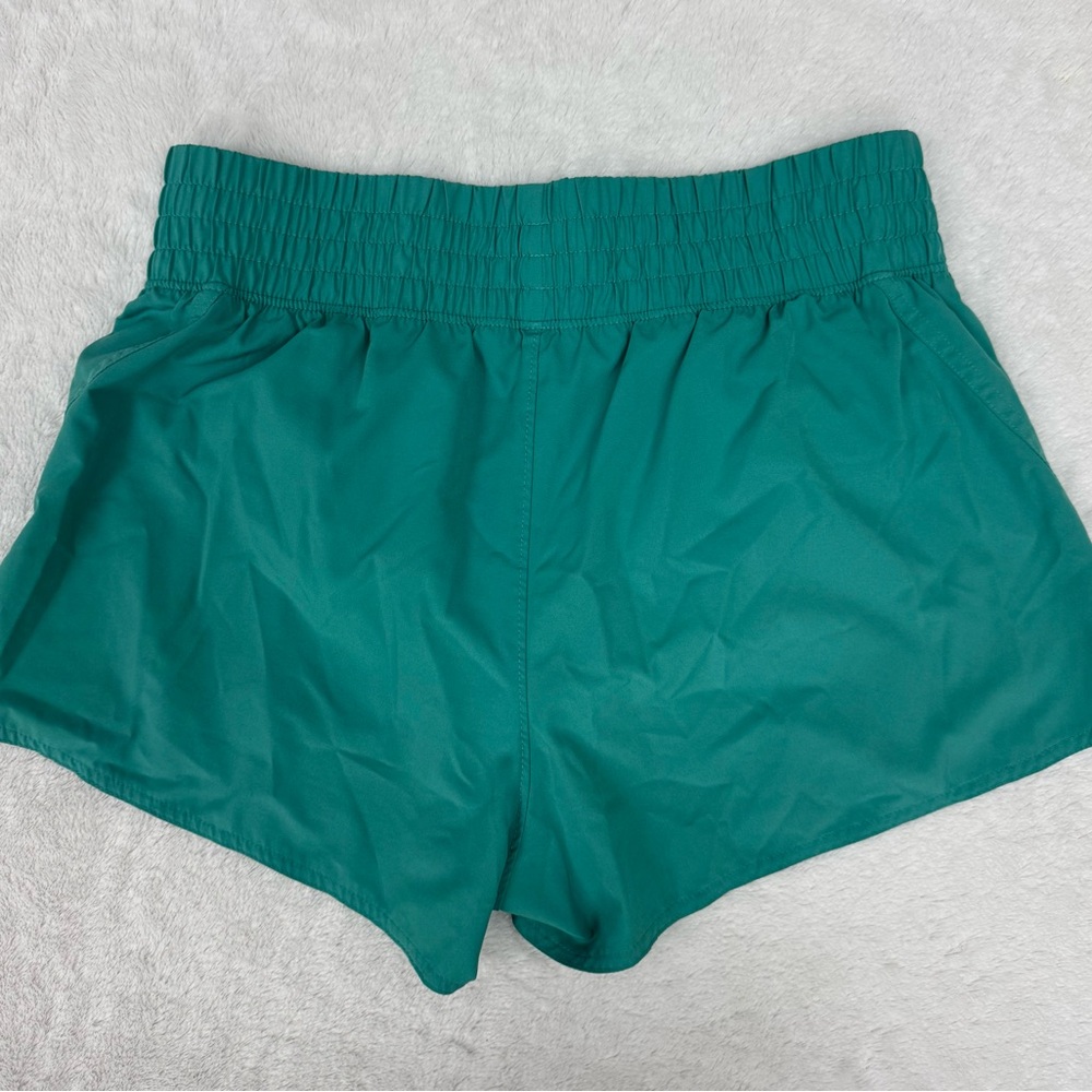 GAP Green Athletic Shorts Lightweight Quick-Dry
